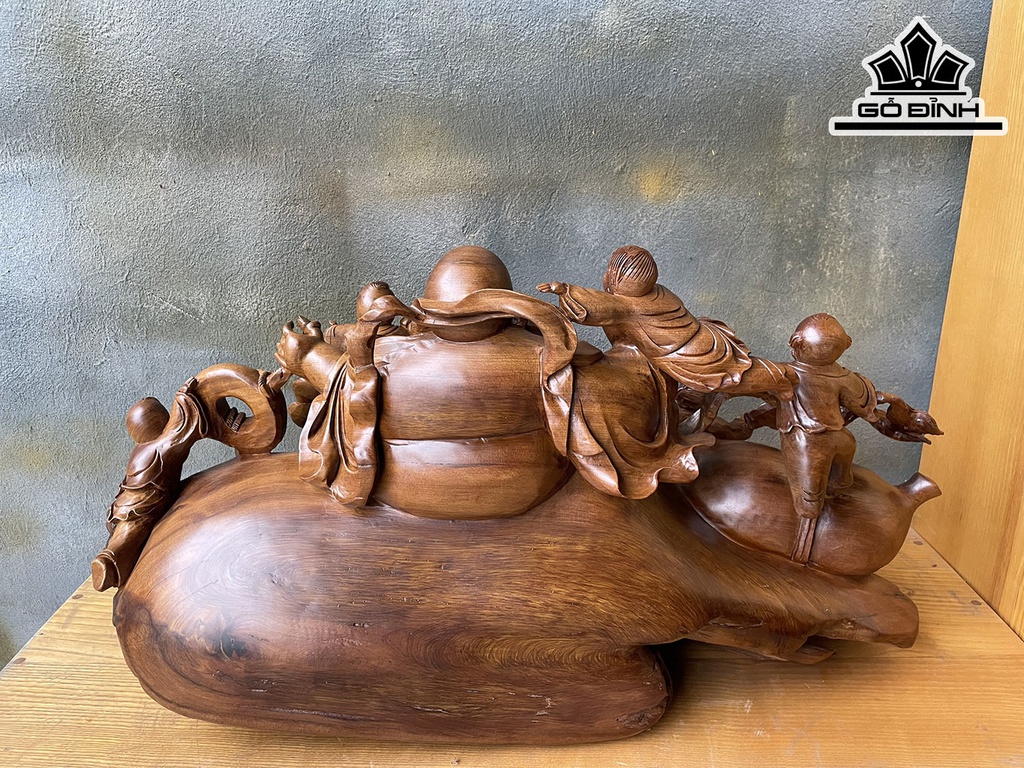 Tượng Phật Di Lặc Gỗ Bách Xanh Cao 36 Ngang 68 Sâu 31 (cm)