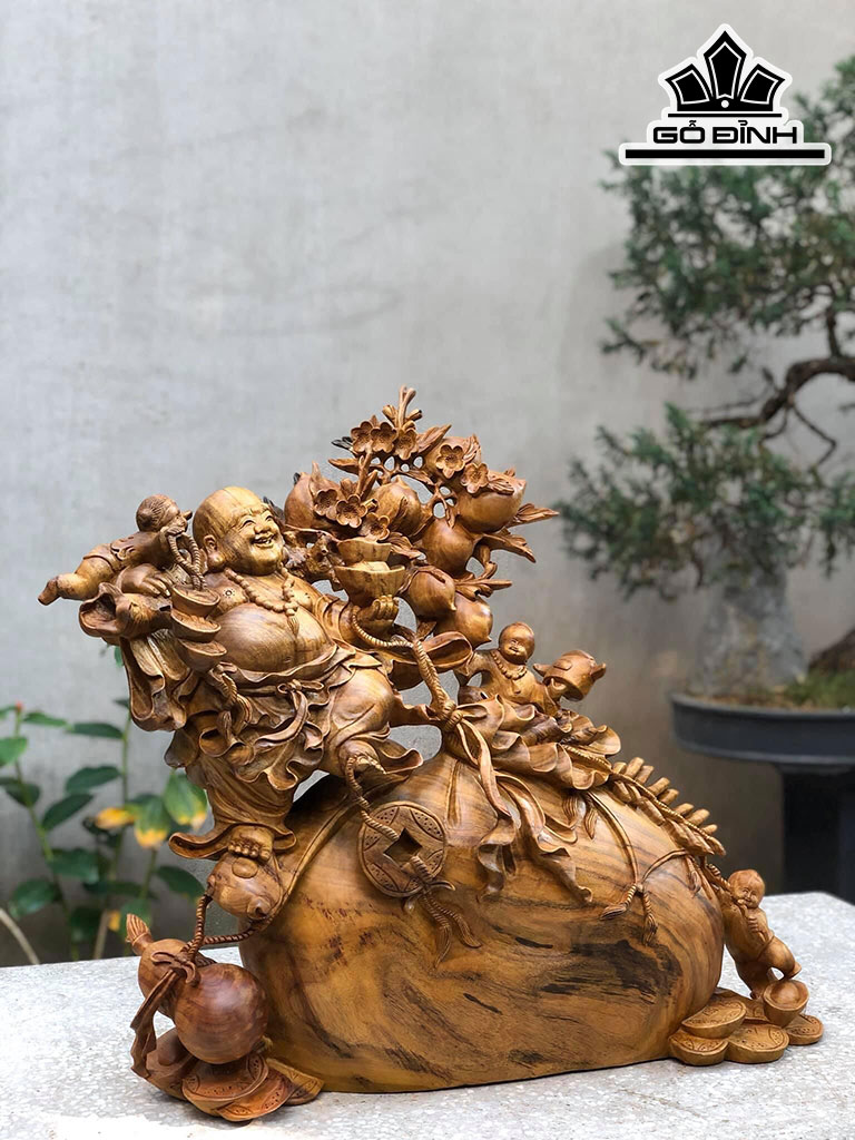 Tượng Phật Di Lặc Gỗ Xá Xị Cao 63 Ngang 70 Sâu 28 (cm)