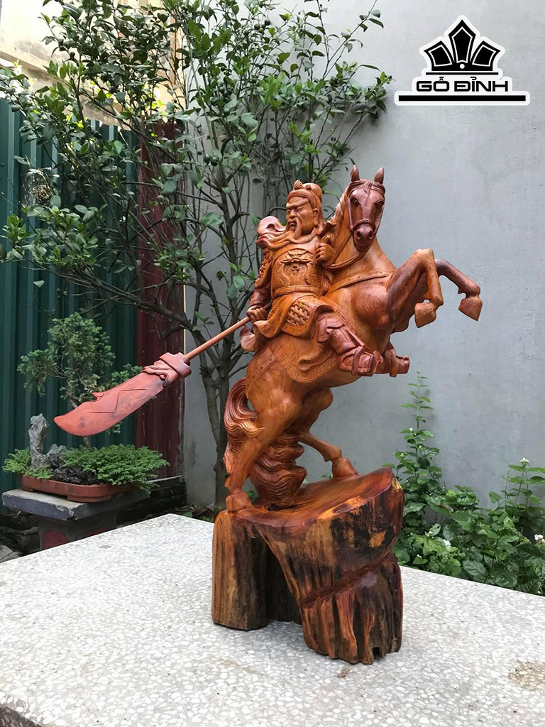 Tượng Quan Công Gỗ Hương Cao 65 Ngang 35 Sâu 21 (cm)
