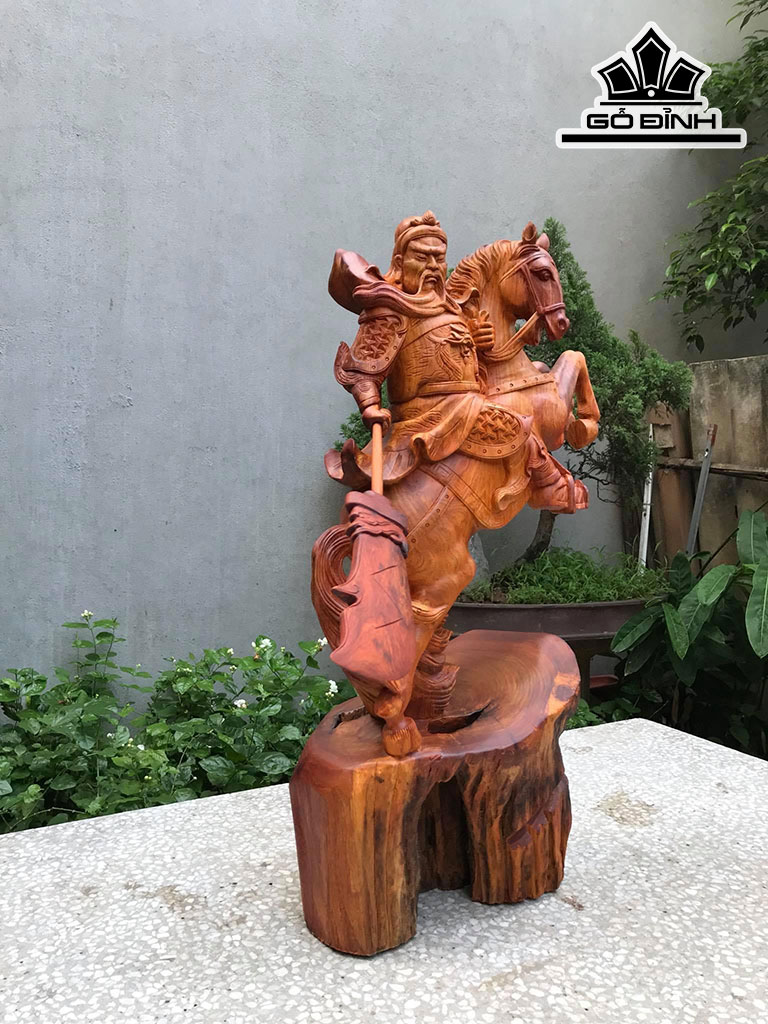 Tượng Quan Công Gỗ Hương Cao 65 Ngang 35 Sâu 21 (cm)