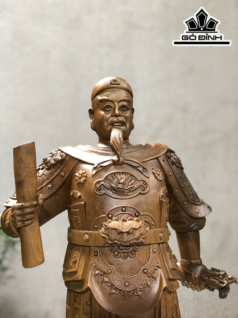 Tượng Trần Quốc Tuấn Gỗ Bách Xanh Cao 88 Ngang 34 Sâu 24 (cm)