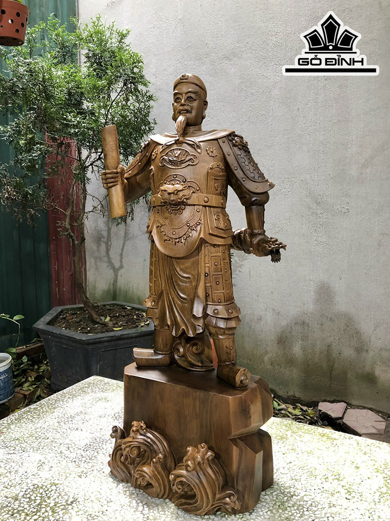 Tượng Trần Quốc Tuấn Gỗ Bách Xanh Cao 88 Ngang 34 Sâu 24 (cm)