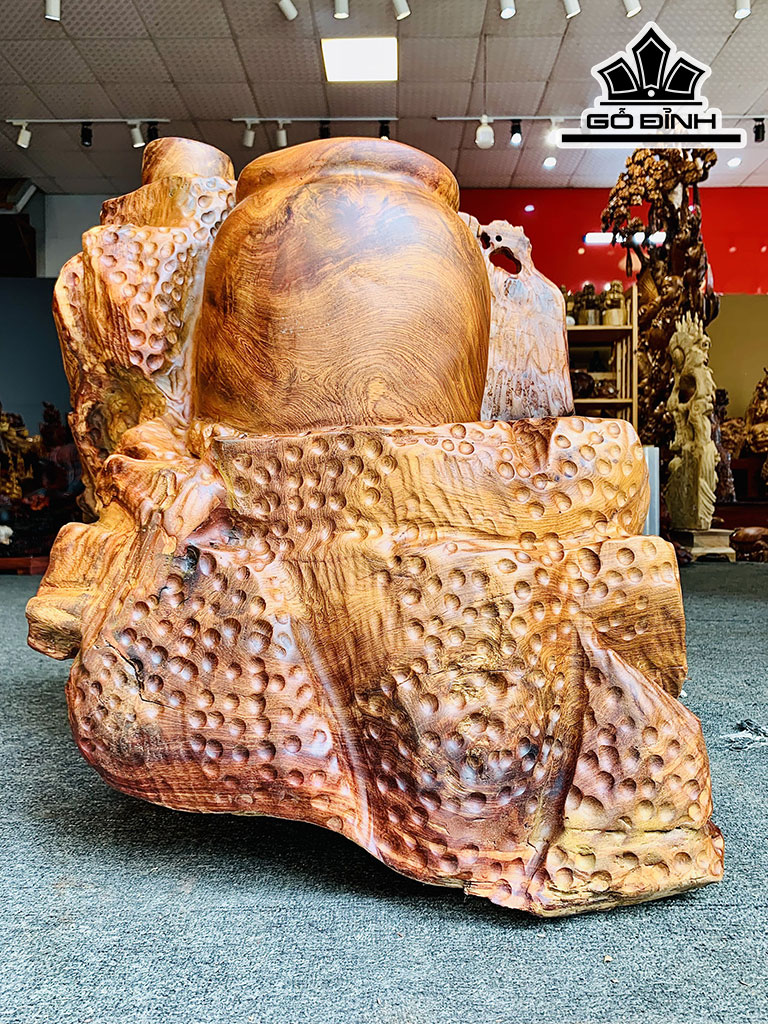 Tượng Tế Công Gỗ Hương Cao 61 Ngang 60 Sâu 55 (cm)