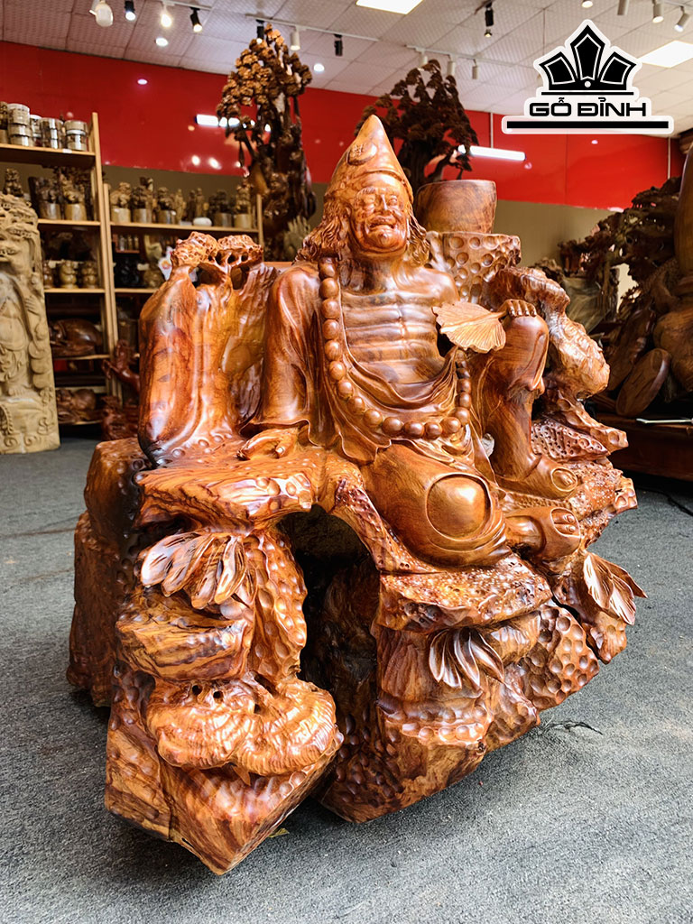 Tượng Tế Công Gỗ Hương Cao 61 Ngang 60 Sâu 55 (cm)