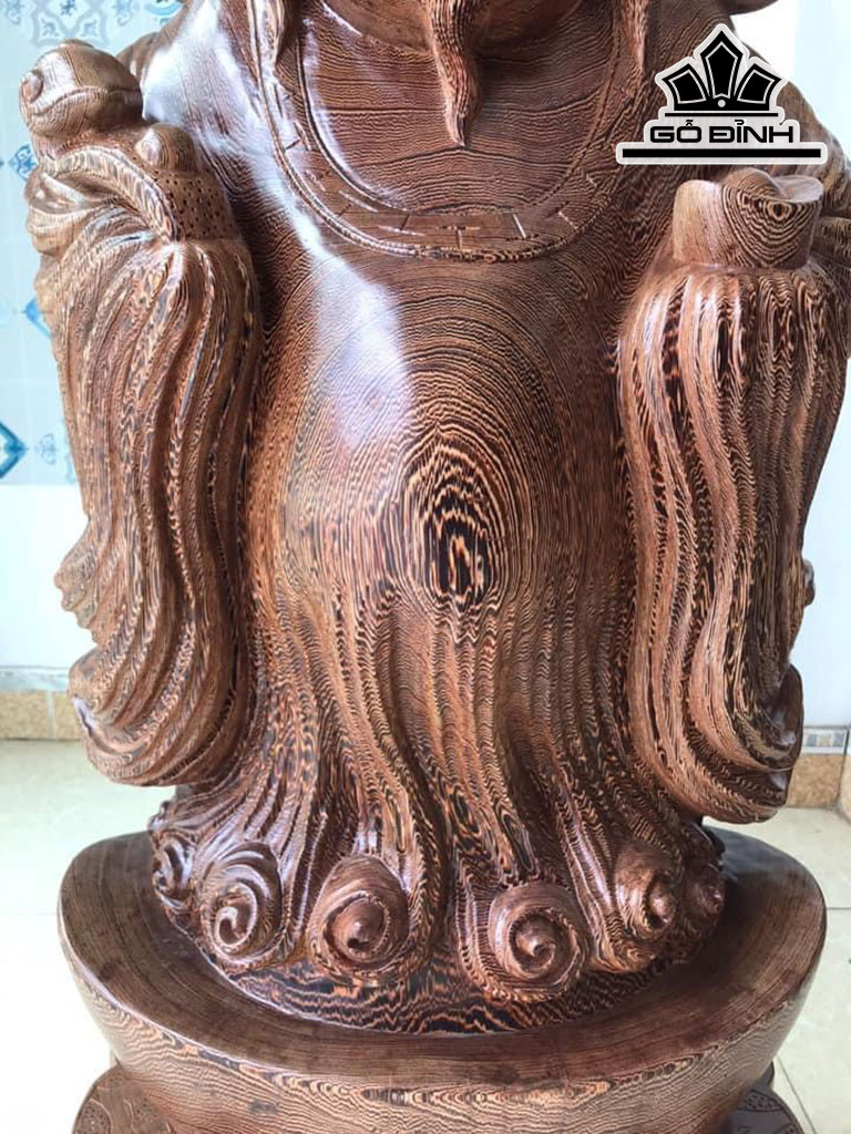Tượng Thần Tài Gỗ Mun Đuôi Công Cao 105 Ngang 50 Sâu 28 (cm)