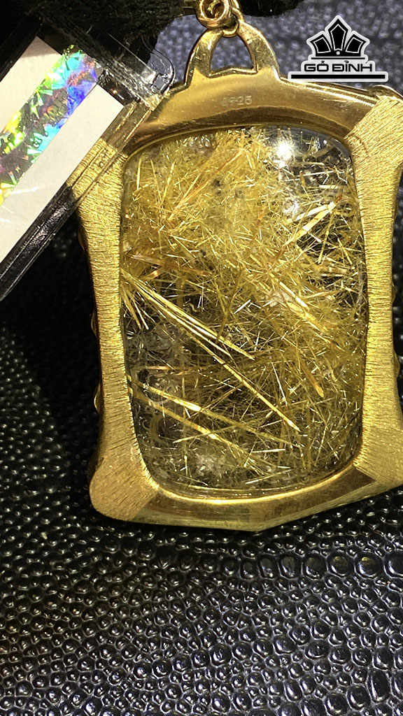 Mặt Dây Hoàng Thần Tài Bảo Thiên Đá Thạch Anh Tóc Vàng Cao 55,27 Ngang 35,72 (mm) 270,36cts