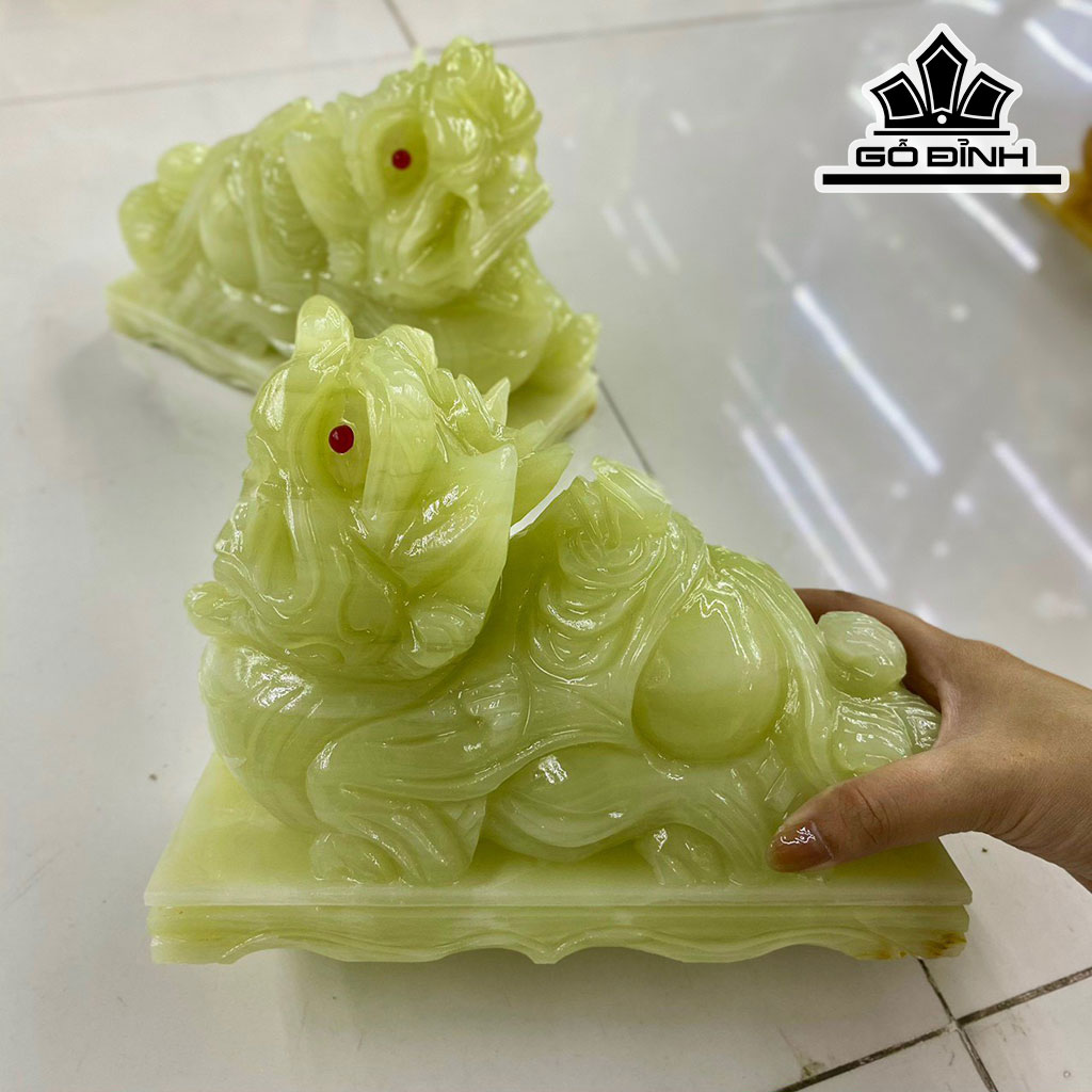 Tượng Tỳ Hưu Đá Ngọc Hoàng Long Cao 20 (cm)