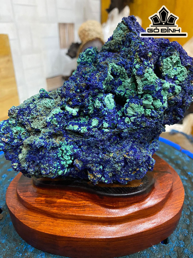 Tác Phẩm Đá Azurite Cao 15 Ngang 13 (cm) 1,65kg