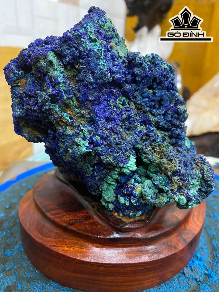 Tác Phẩm Đá Azurite Cao 15 Ngang 13 (cm) 1,65kg