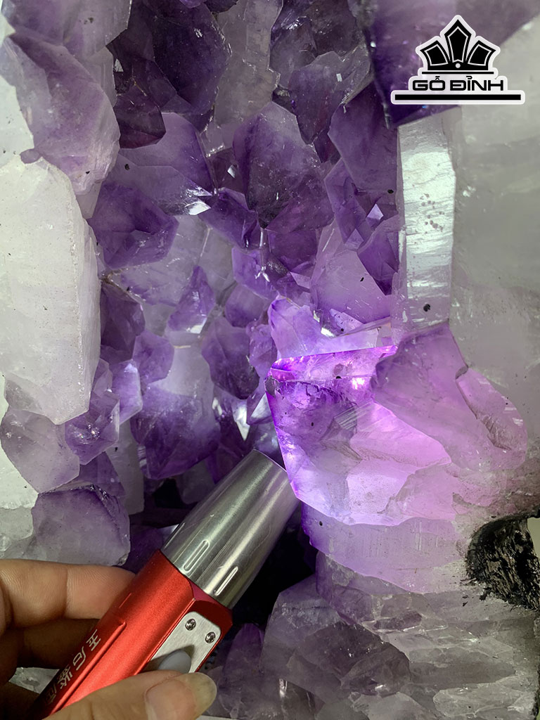 Tinh Thể Đá Thạch Anh Tím Cao 42 Ngang 20 Sâu 18 (cm) 29,5kg