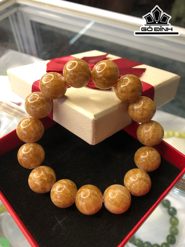 \\ADMIN\0 Sản phẩm 2023\Xuất Ảnh\Chèn Logo Ảnh 1\Đăng Bài\Vòng Tay Đá Canxit Đường Kính Hạt 13 (cm)