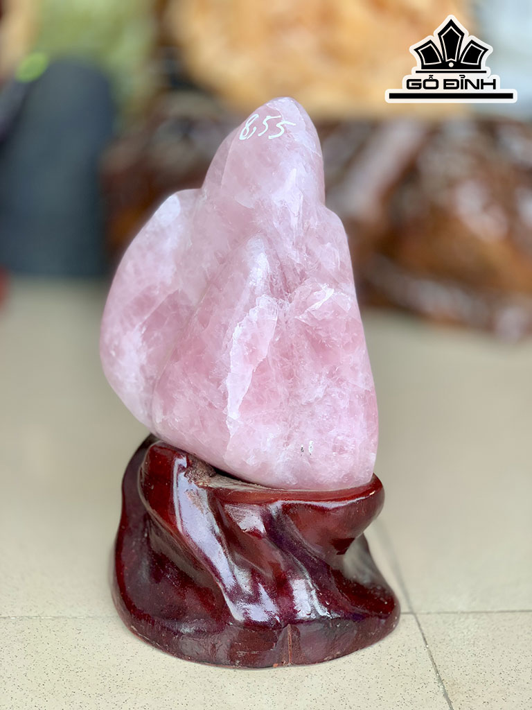 Tác Phẩm Đá Thạch Anh Hồng Cao 39 Ngang 20 (cm) 8,49kg