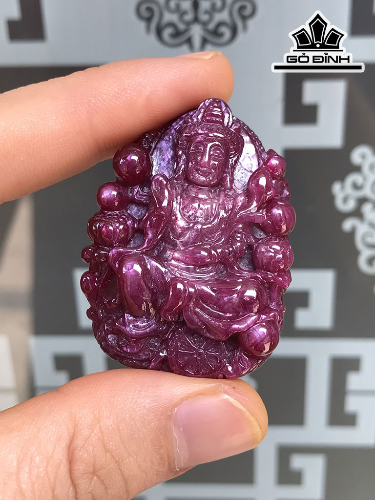 Mặt Dây Chuyền Đá Ruby Cao 40,7 Ngang 30,5 Sâu 10,2 (mm)