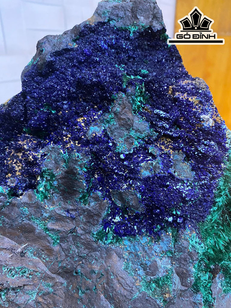 Tác Phẩm Đá Azurite Cao 27 (cm) 9,3kg