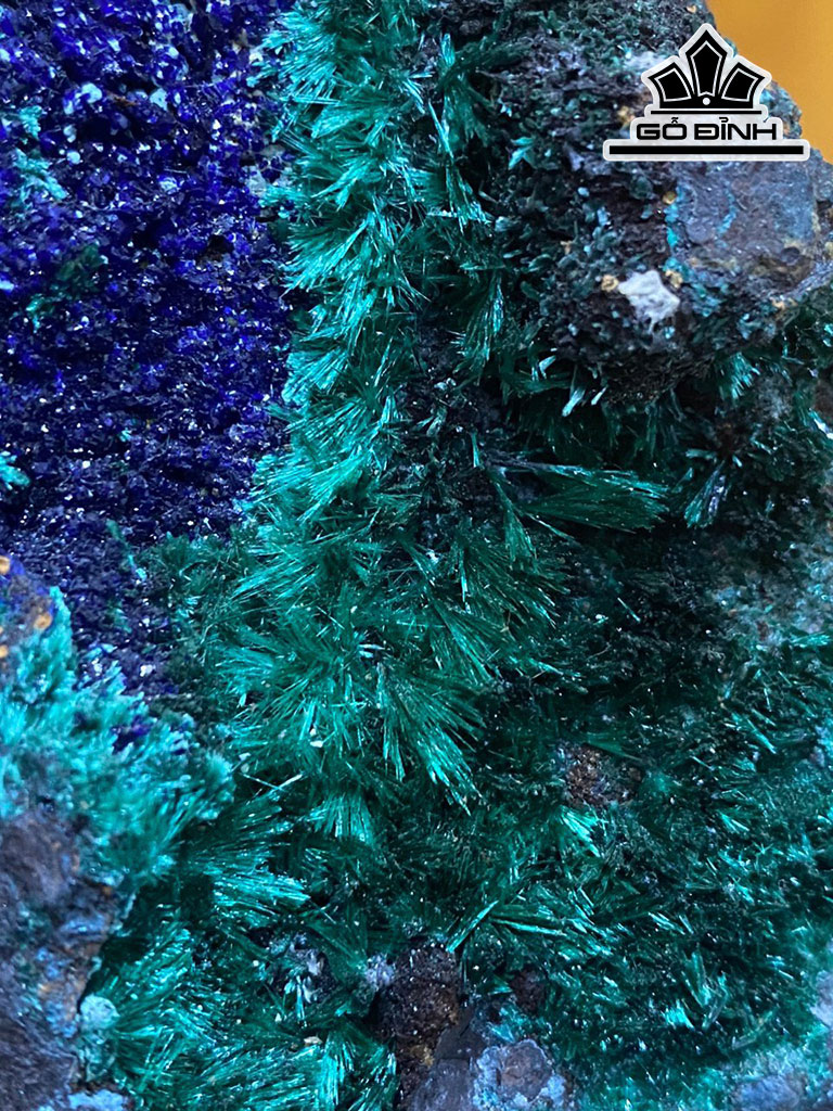 Tác Phẩm Đá Azurite Cao 27 (cm) 9,3kg