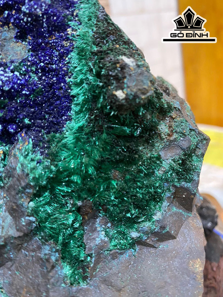 Tác Phẩm Đá Azurite Cao 27 (cm) 9,3kg