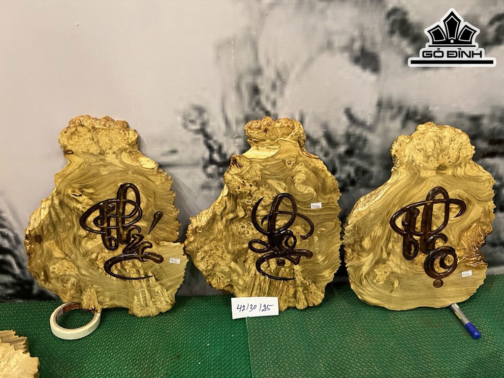 Tranh Phúc Lộc Thọ Gỗ Nu Nghiến Cao 42 Ngang 30 Sâu 2,5 (cm)