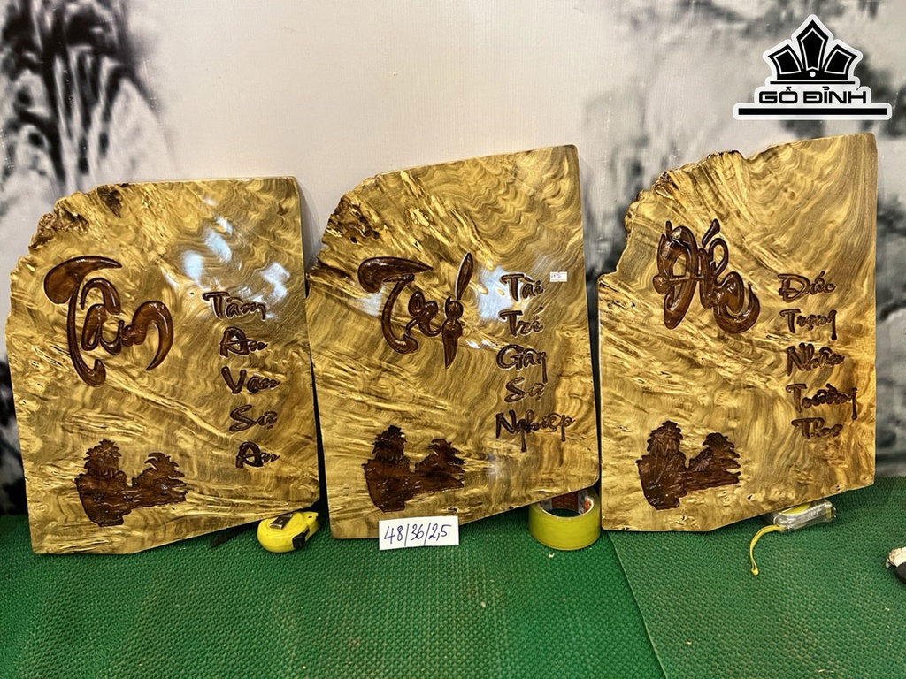 Tranh Tâm Trí Đức Gỗ Nu Nghiến Cao 48 Ngang 36 Sâu 2,5 (cm)