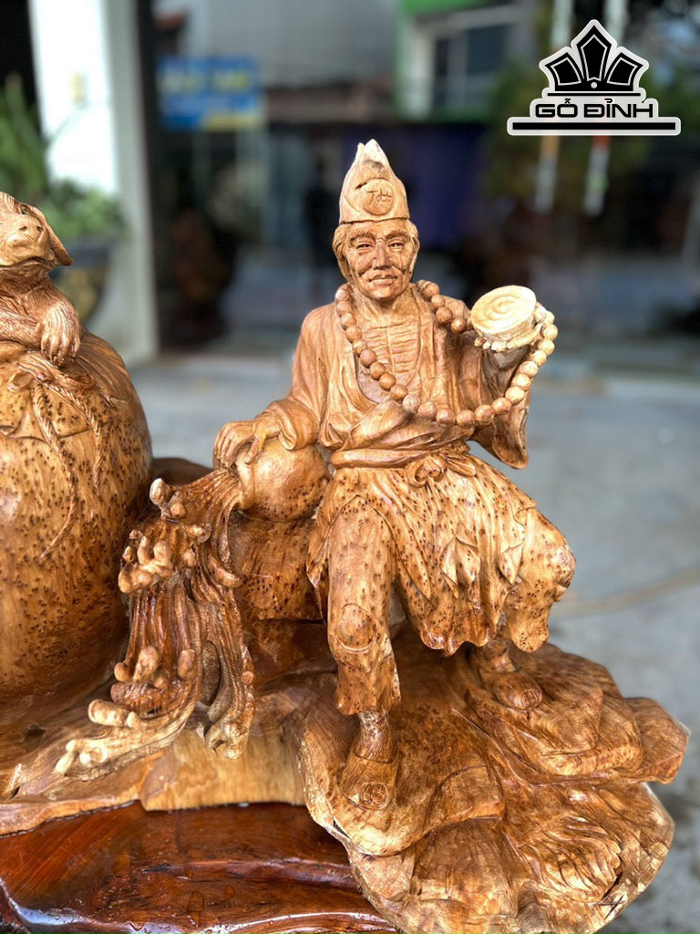 Tượng Tế Công Gỗ Nu Ngọc Am Ngang 83 Cao 52 Sâu 33 (cm)