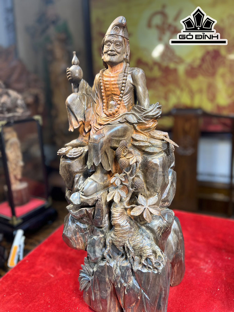 Tượng Tế Công Gỗ Trắc Ngang 56 Cao 28 Sâu 23 (cm)