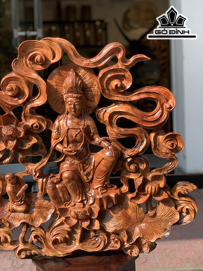 Tượng Phật Bà Quan Âm Gỗ Huyết Long Cao 65 Ngang 79 Sâu 8 (cm)