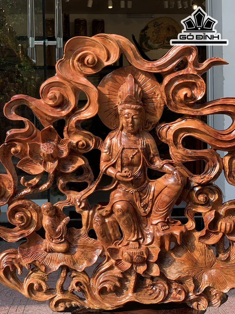 Tượng Phật Bà Quan Âm Gỗ Huyết Long Cao 65 Ngang 79 Sâu 8 (cm)
