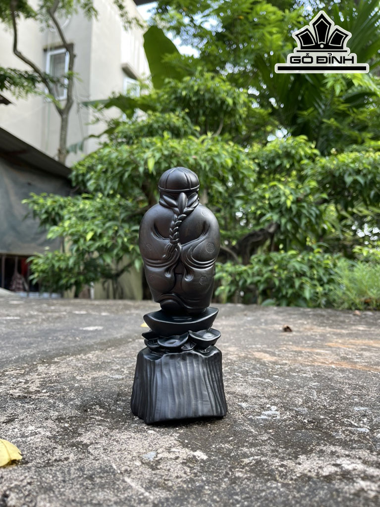 Tượng Lão Quản Gia Gỗ Mun Sừng Cao 20 Ngang 8 Sâu 8 (cm)