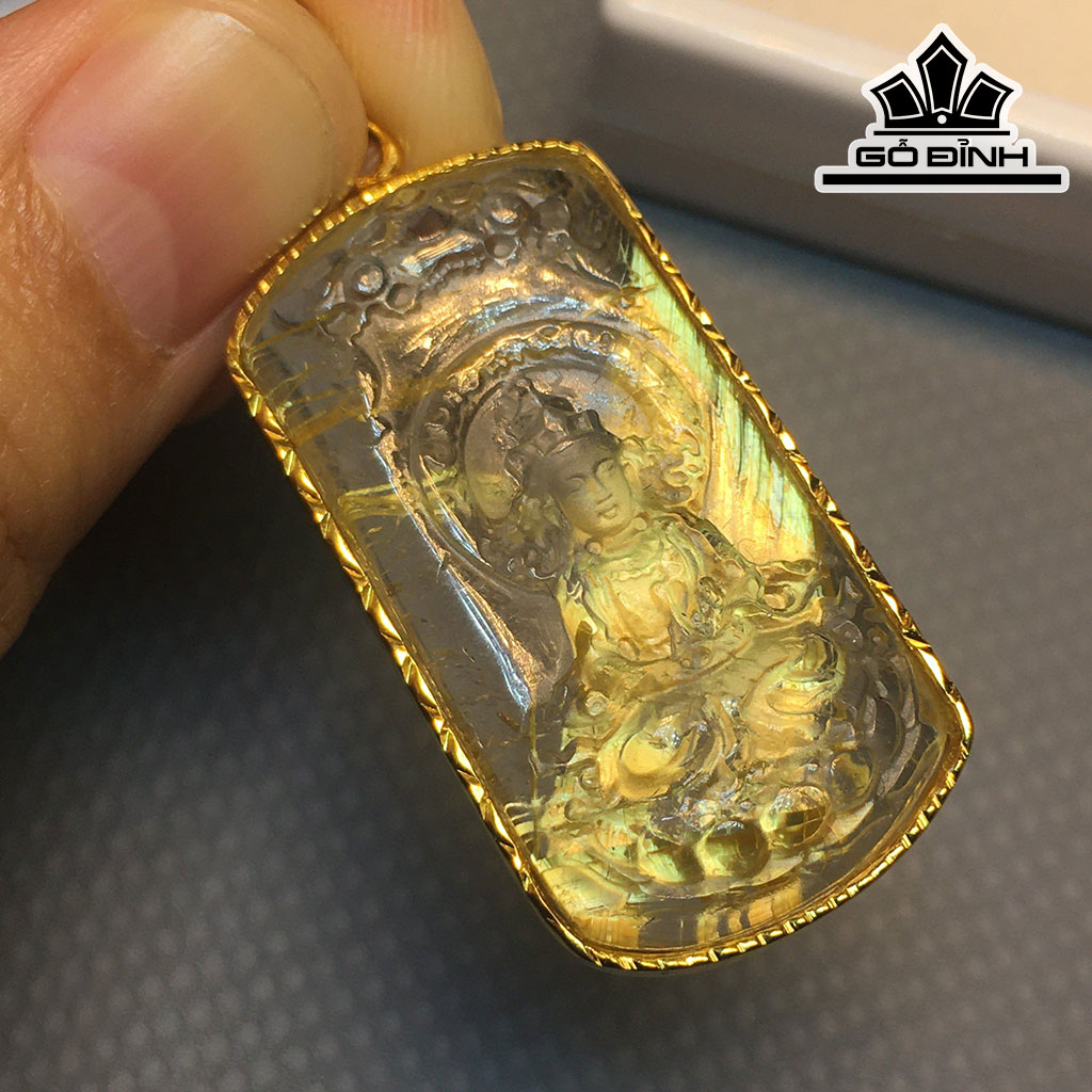 Mặt Dây Chuyền Quan Âm Đá Thạch Anh Tóc Vàng Cao 34,4 Ngang 18,3 Sâu 7,2 (mm) 9,5gr