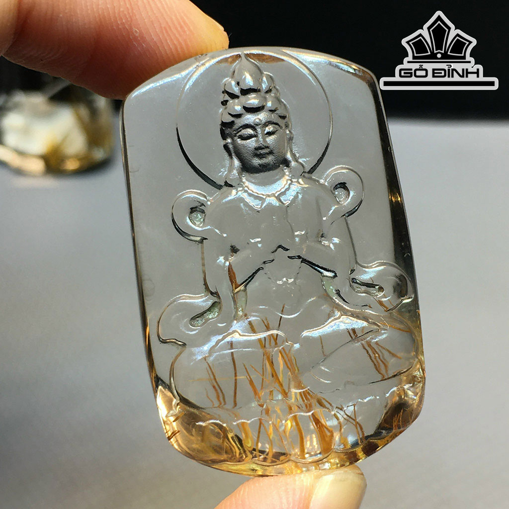 Mặt Dây Chuyền Quan Âm Đá Thạch Anh Tóc Vàng Cao 38,4 Ngang 24,6 Sâu 12,5 (mm) 22,2gr