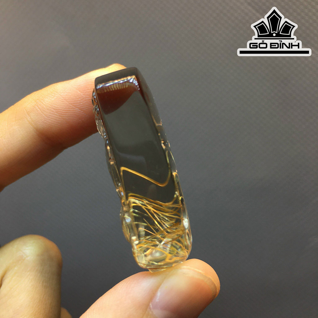 Mặt Dây Chuyền Quan Âm Đá Thạch Anh Tóc Vàng Cao 38,4 Ngang 24,6 Sâu 12,5 (mm) 22,2gr