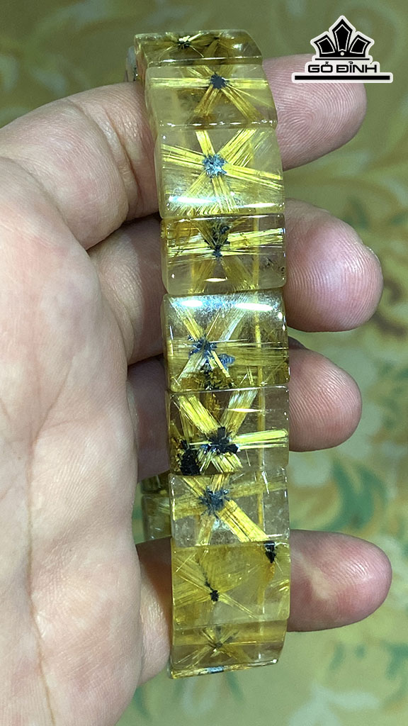 Vòng Bản Hoa Thị Đá Thạch Anh Tóc Vàng Đường Kính 17,5 (mm) 63.8gr
