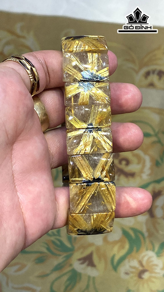 Vòng Bản Hoa Thị Đá Thạch Anh Tóc Vàng Đường Kính 23,5 (mm) 105.5gr