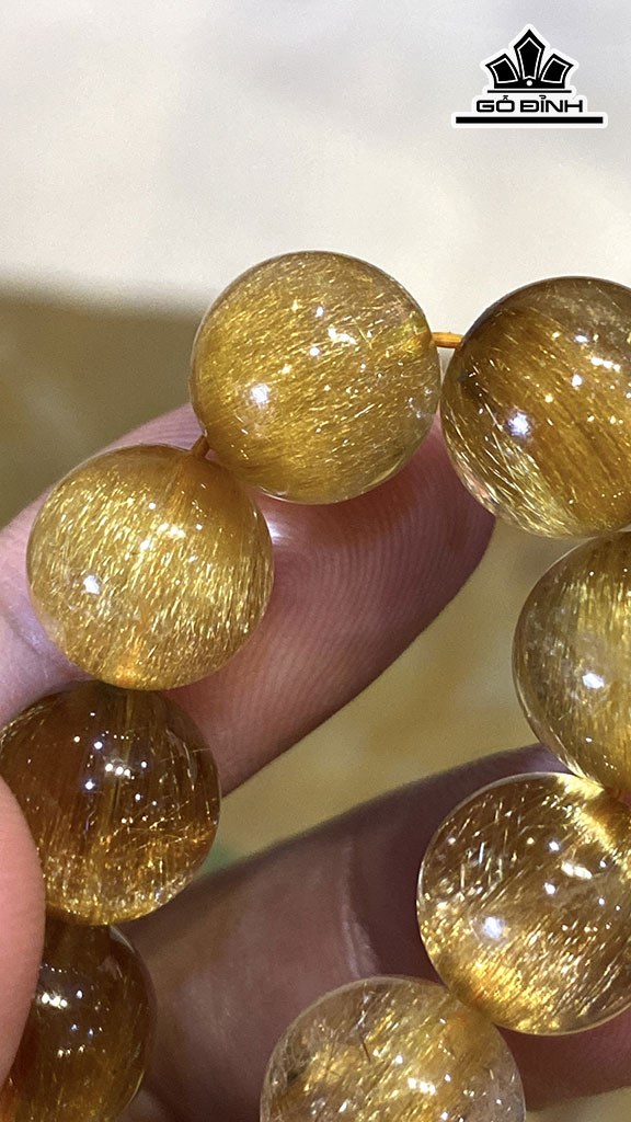 Vòng Tay Đá Thạch Anh Tóc Vàng Đường Kính 11,5 (mm) 40gr