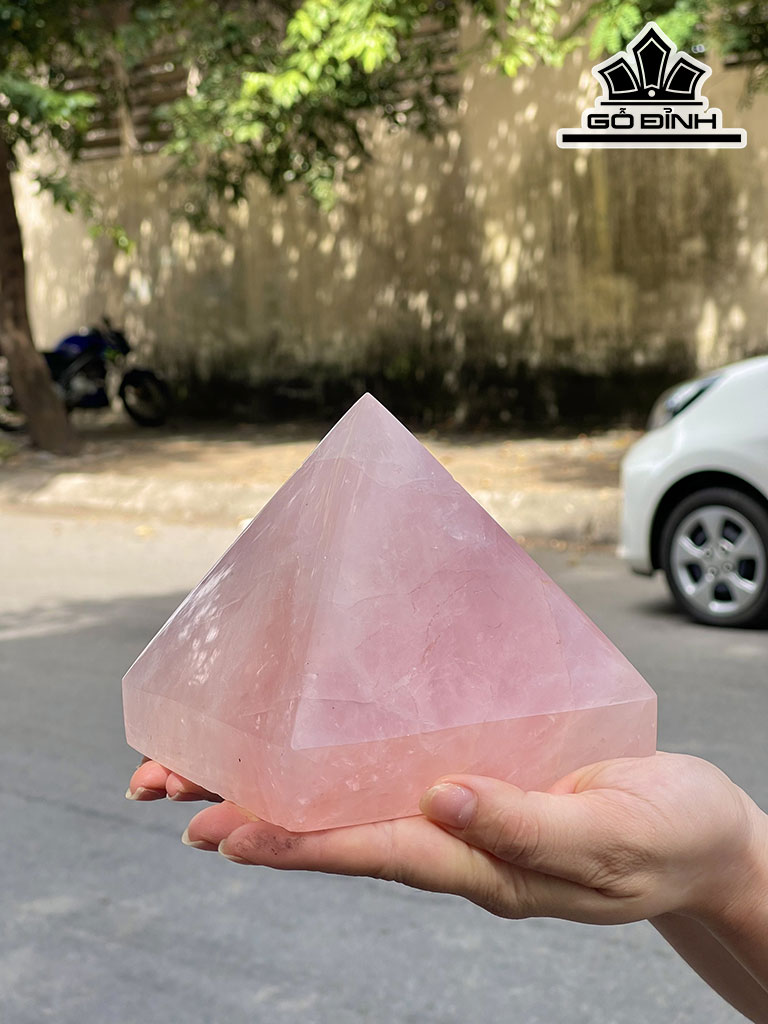 Kim Tự Tháp Đá Thạch Anh Hồng Đường Kính 13 (cm) 2.14kg