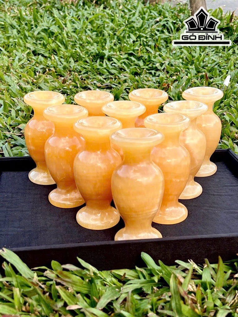Tác Phẩm Đá Ngọc Hoàng Long Cao 12 (cm)