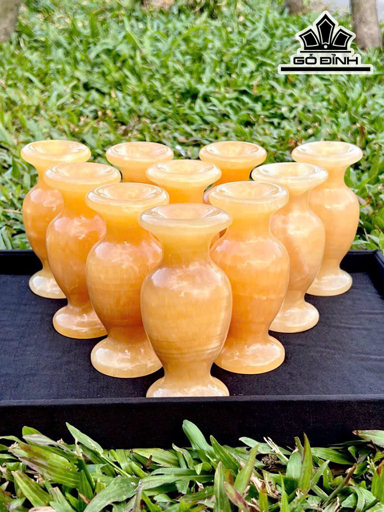 Tác Phẩm Đá Ngọc Hoàng Long Cao 12 (cm)
