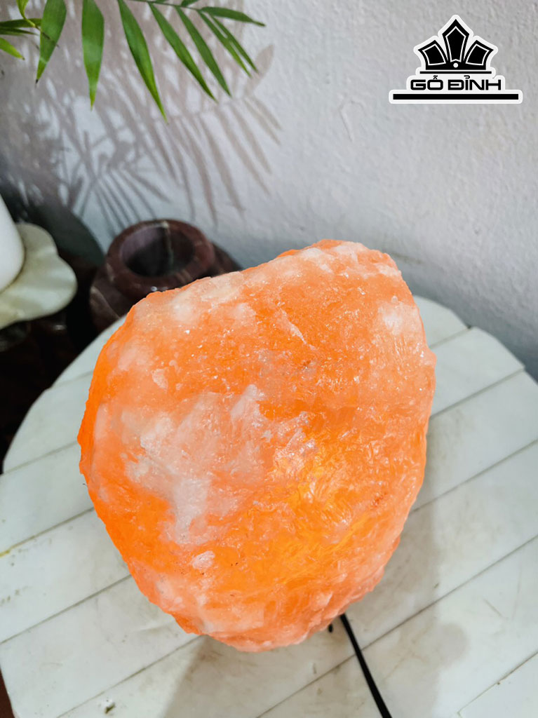 Tác Phẩm Đá Muối Himalaya Cao 23 Ngang 17 (cm) 5,4kg