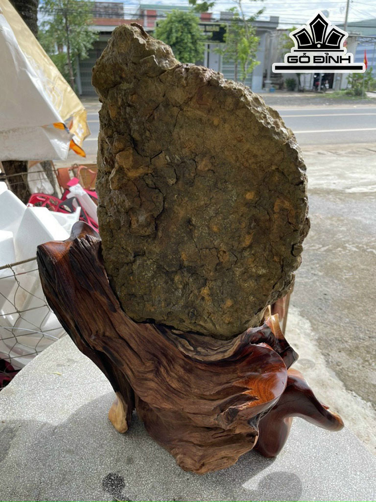 Tác Phẩm Đá Lửa Cao 60 (cm) 20kg