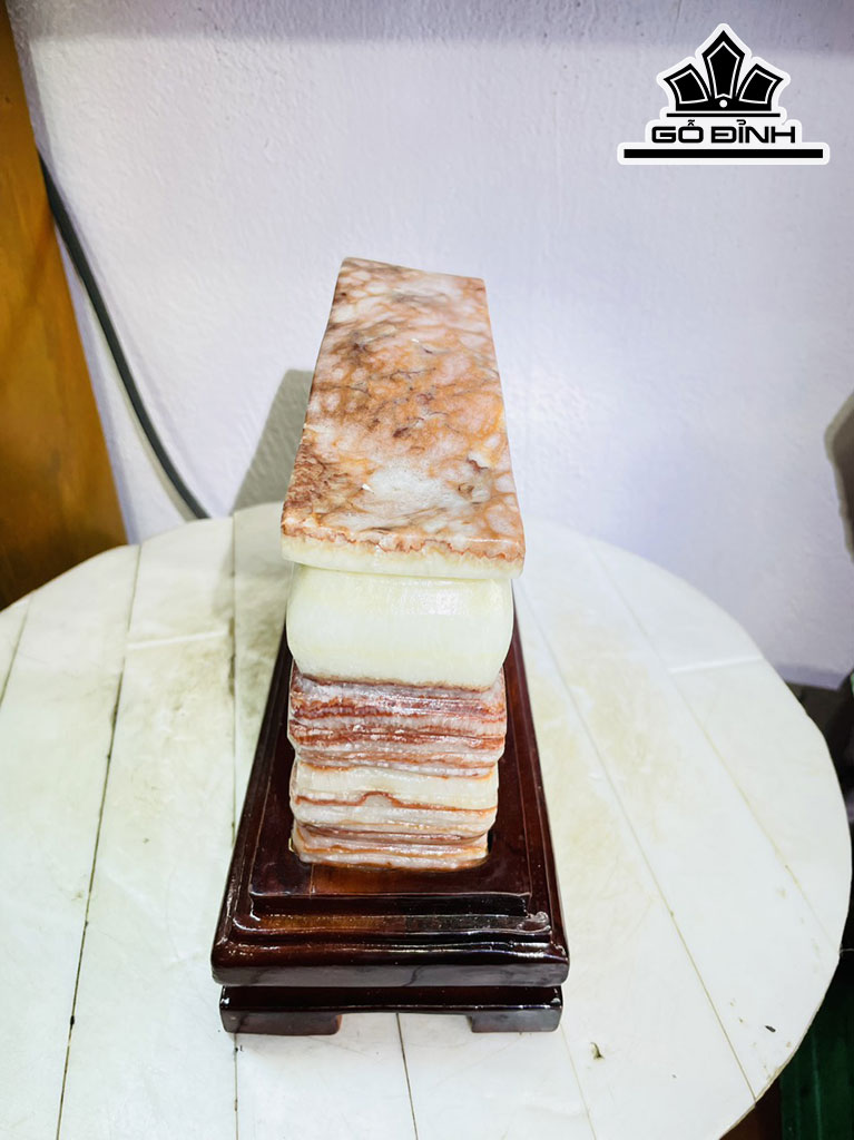 Tác Phẩm Đá Canxit Cao 18 Ngang 19 (cm) 4kg