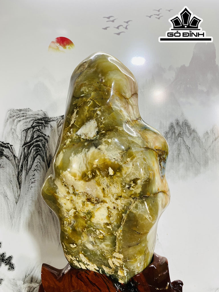 Tác Phẩm Đá Opal Cao 55 Ngang 32 (cm) 25,6kg