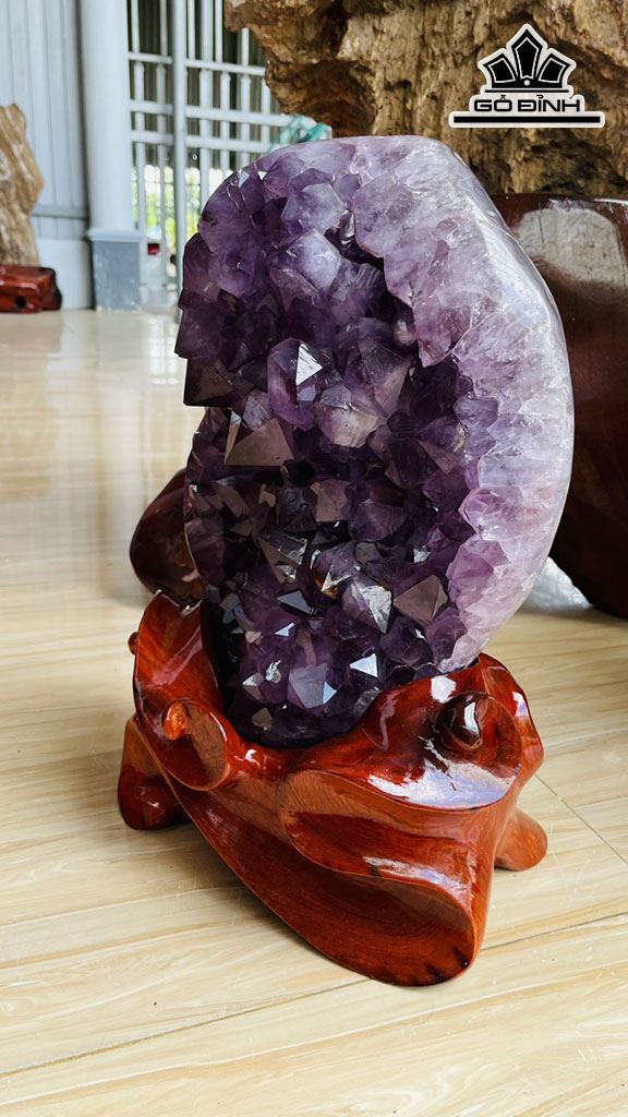 Tinh Thể Đá Thạch Anh Tím Cao 37 Ngang 26 (cm) 11,2kg