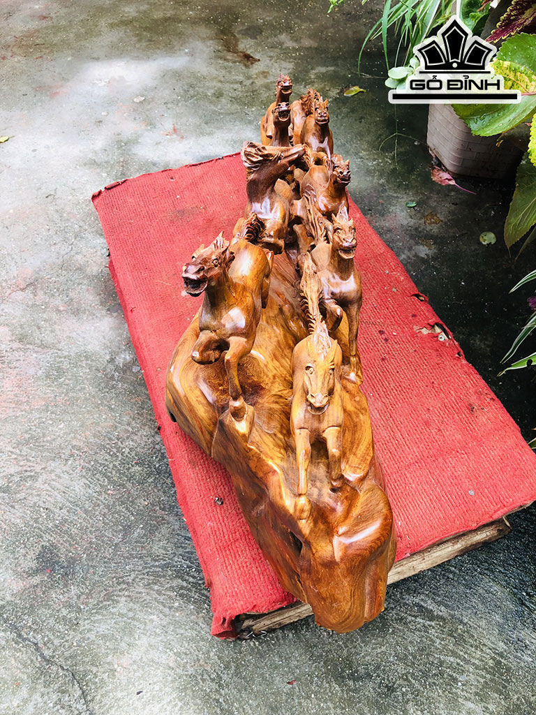 Tượng Mã Đáo Thành Công Gỗ Hương Cao 33 Ngang 82 Sâu 20 (cm)