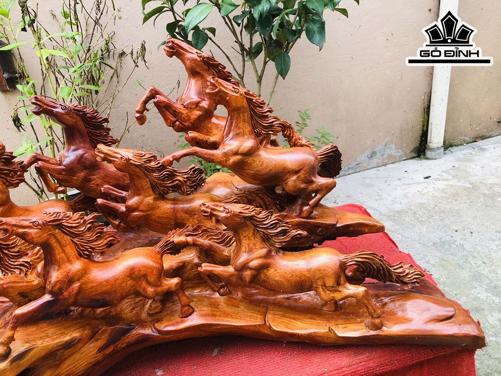 Tượng Mã Đáo Thành Công Gỗ Hương Cao 40 Ngang 73 Sâu 35 (cm)