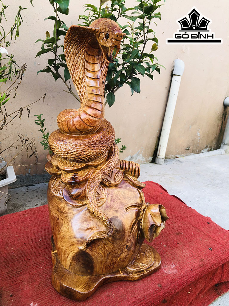 Tượng Rắn Phong Thủy Gỗ Hương Cao 46 Ngang 22 Sâu 20 (cm)