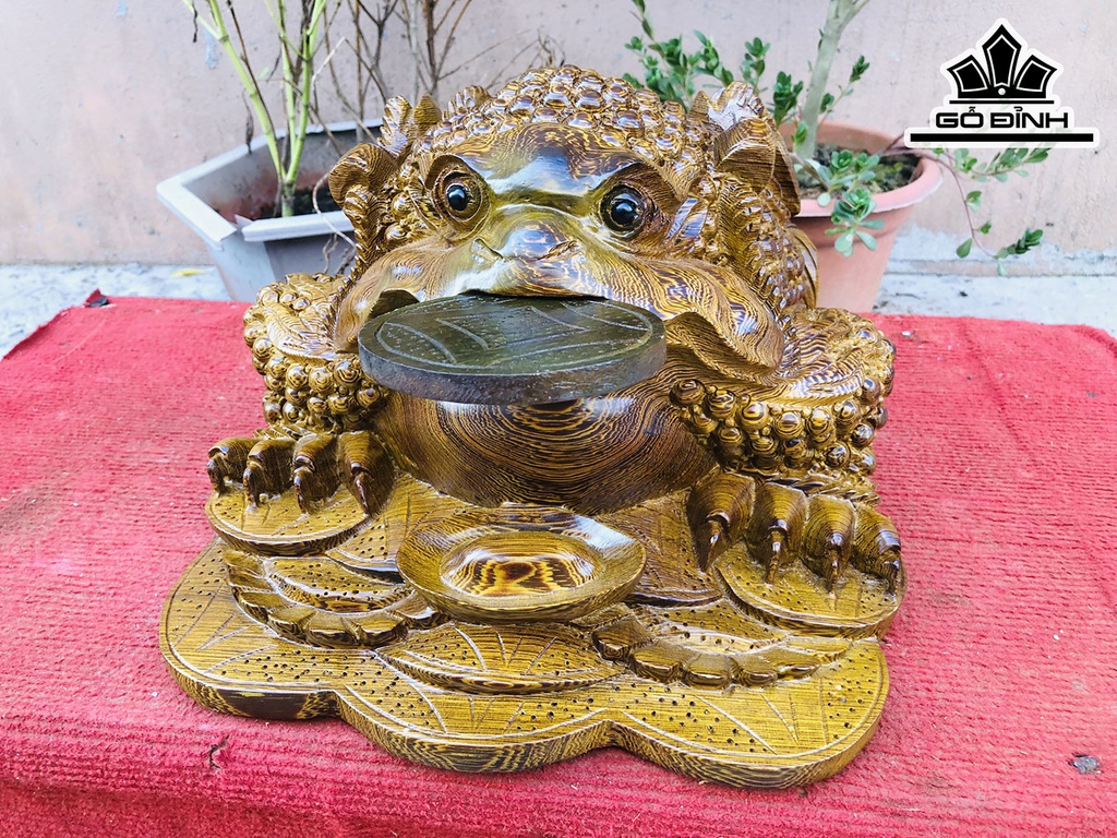 Tượng Thiềm Thừ Gỗ Mun Đuôi Công Cao 22 Ngang 32 Sâu 36 (cm)