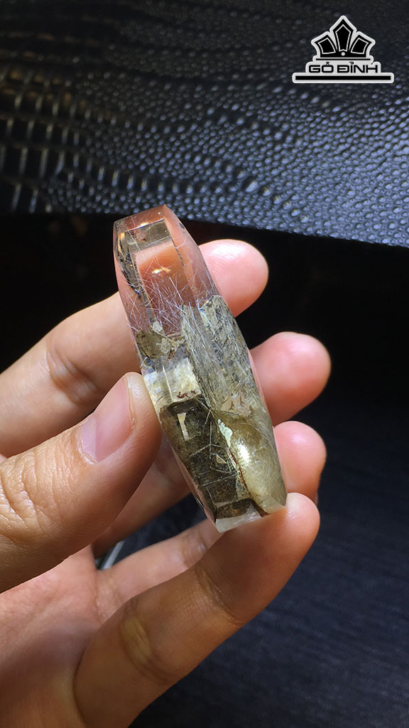 Mặt Dây Chuyền Đá Thạch Anh Ưu Linh Cao 49,3 Ngang 25,2 Sâu 16,3 (mm) 38,5gr
