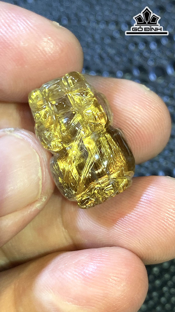 Mặt Dây Chuyền Tỳ Hưu Đá Thạch Anh Tóc Vàng Cao 21 Ngang 13,8 Sâu 11,3 (mm) 5,8gr