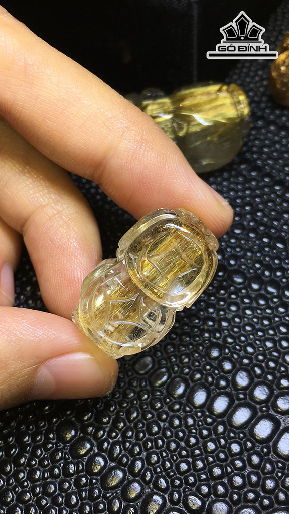 Tỳ Hưu Đá Thạch Anh Tóc Vàng Cao 24,5 Ngang 13,8 Sâu 12,3 (mm) 7,2gr