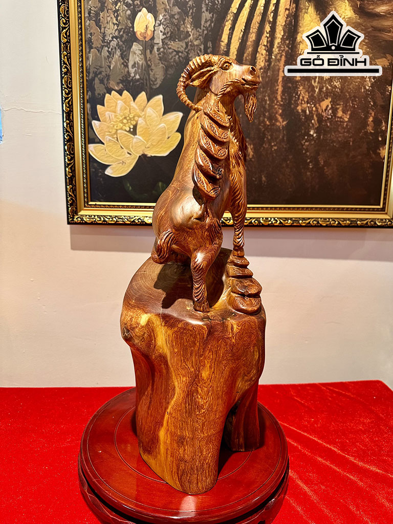 Tượng Nhất Dương Gỗ Hương Cao 51 Ngang 28 Sâu 20 (cm)