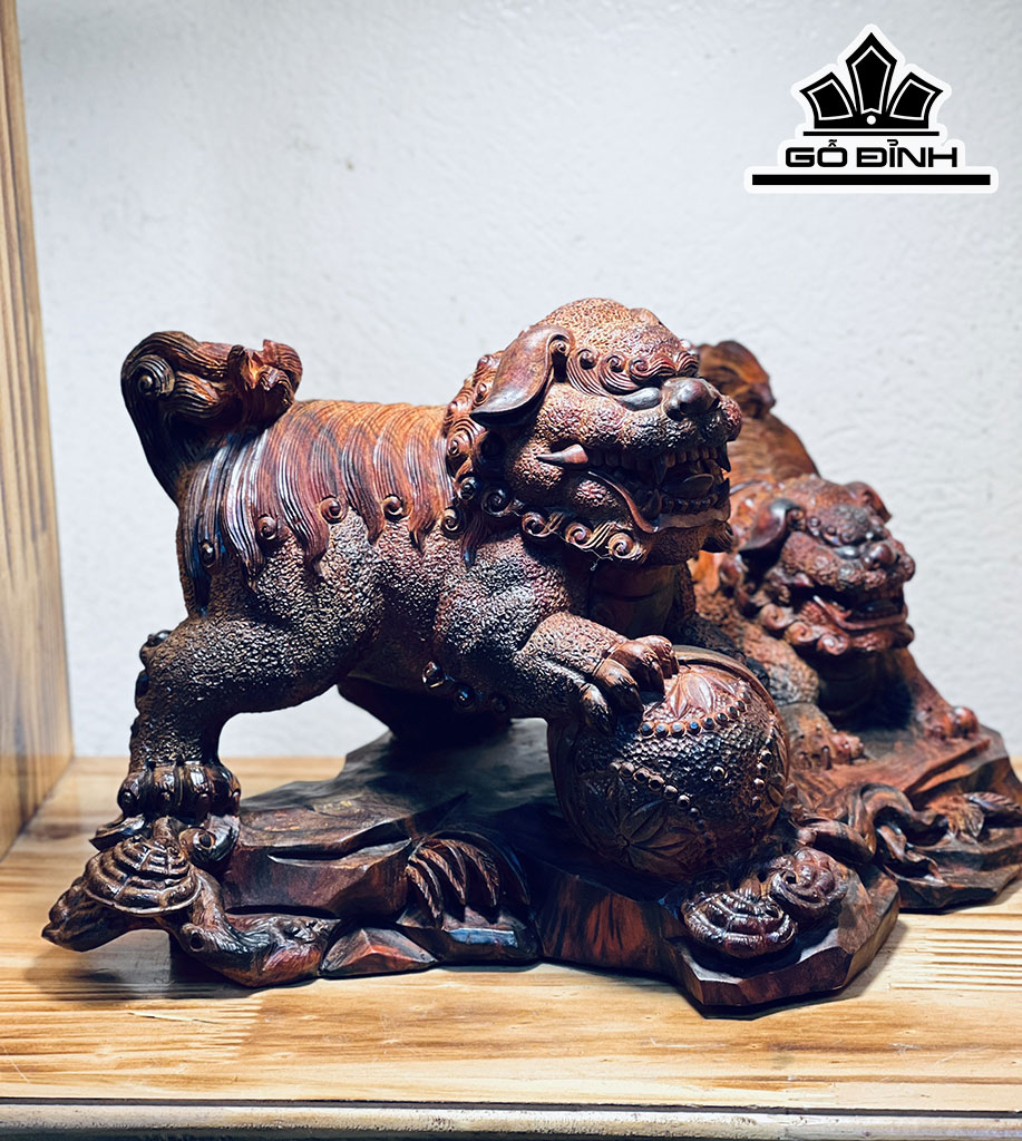 Tượng Nghê Gỗ Trắc Cao 17 Ngang 39 Sâu 18 (cm)